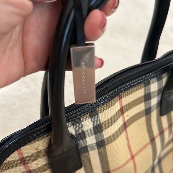 AUTHENTIC BURBERRY BAG - Picture 7 of 7